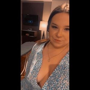 Meet your Posher, Tayla